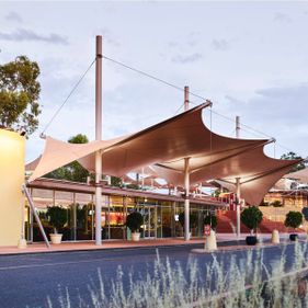 Exterior of Desert Gardens Hotel. Photo: Ayers Rock Resort